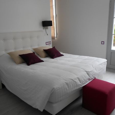 Logis- Hotel Spa Restaurant L'Epicurial Saint-Pey-de-Castets Δωμάτιο φωτογραφία