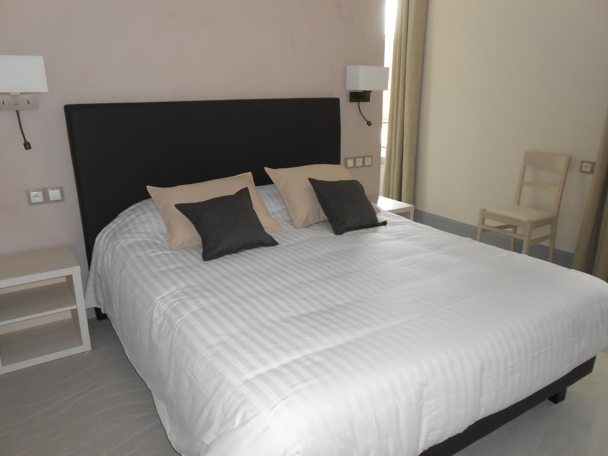 Logis- Hotel Spa Restaurant L'Epicurial Saint-Pey-de-Castets Δωμάτιο φωτογραφία