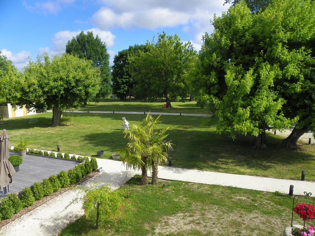 Logis- Hotel Spa Restaurant L'Epicurial Saint-Pey-de-Castets Εξωτερικό φωτογραφία