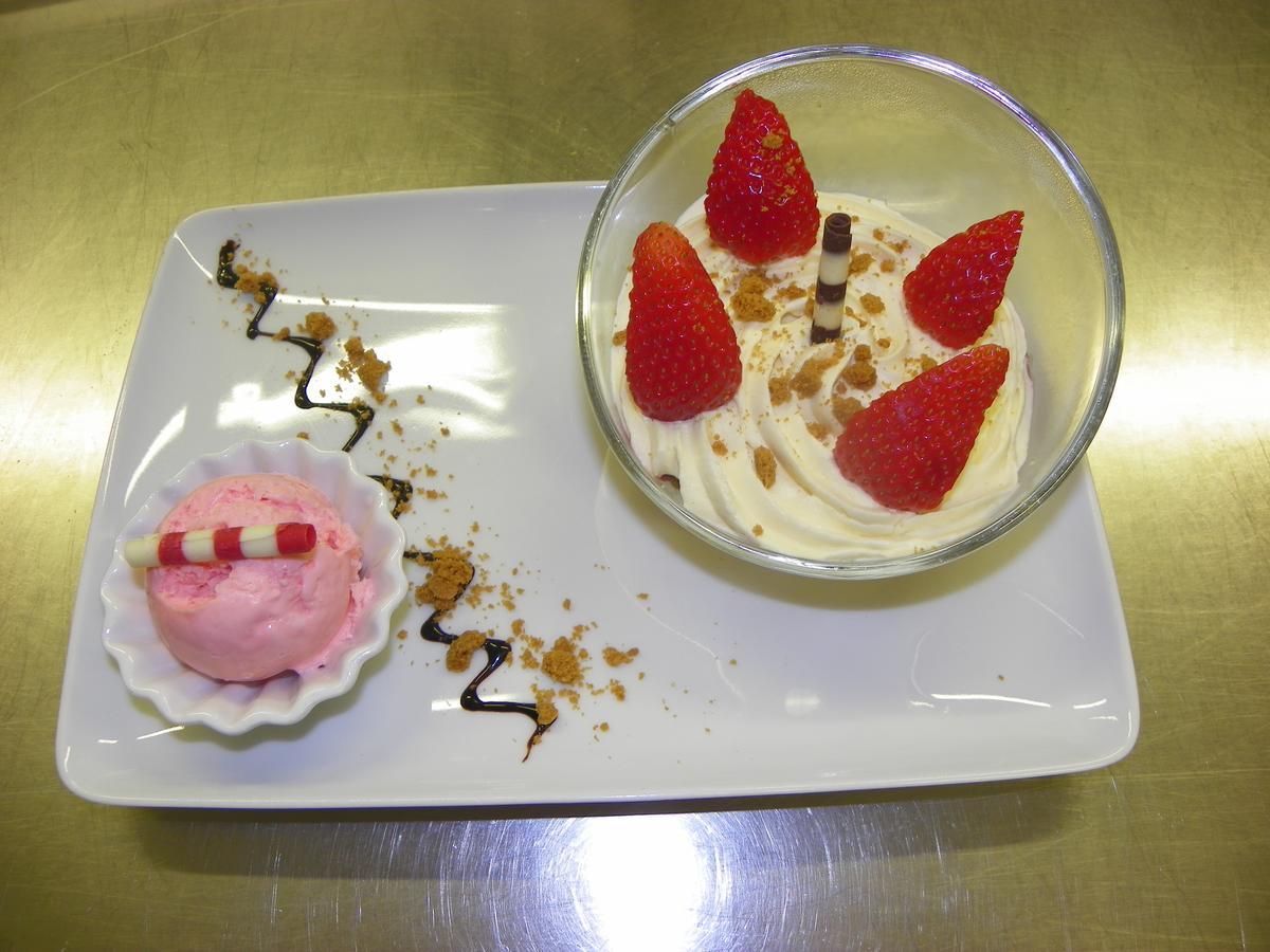 Logis- Hotel Spa Restaurant L'Epicurial Saint-Pey-de-Castets Εξωτερικό φωτογραφία