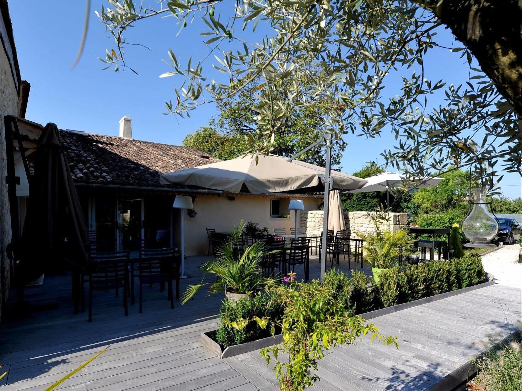 Logis- Hotel Spa Restaurant L'Epicurial Saint-Pey-de-Castets Εξωτερικό φωτογραφία