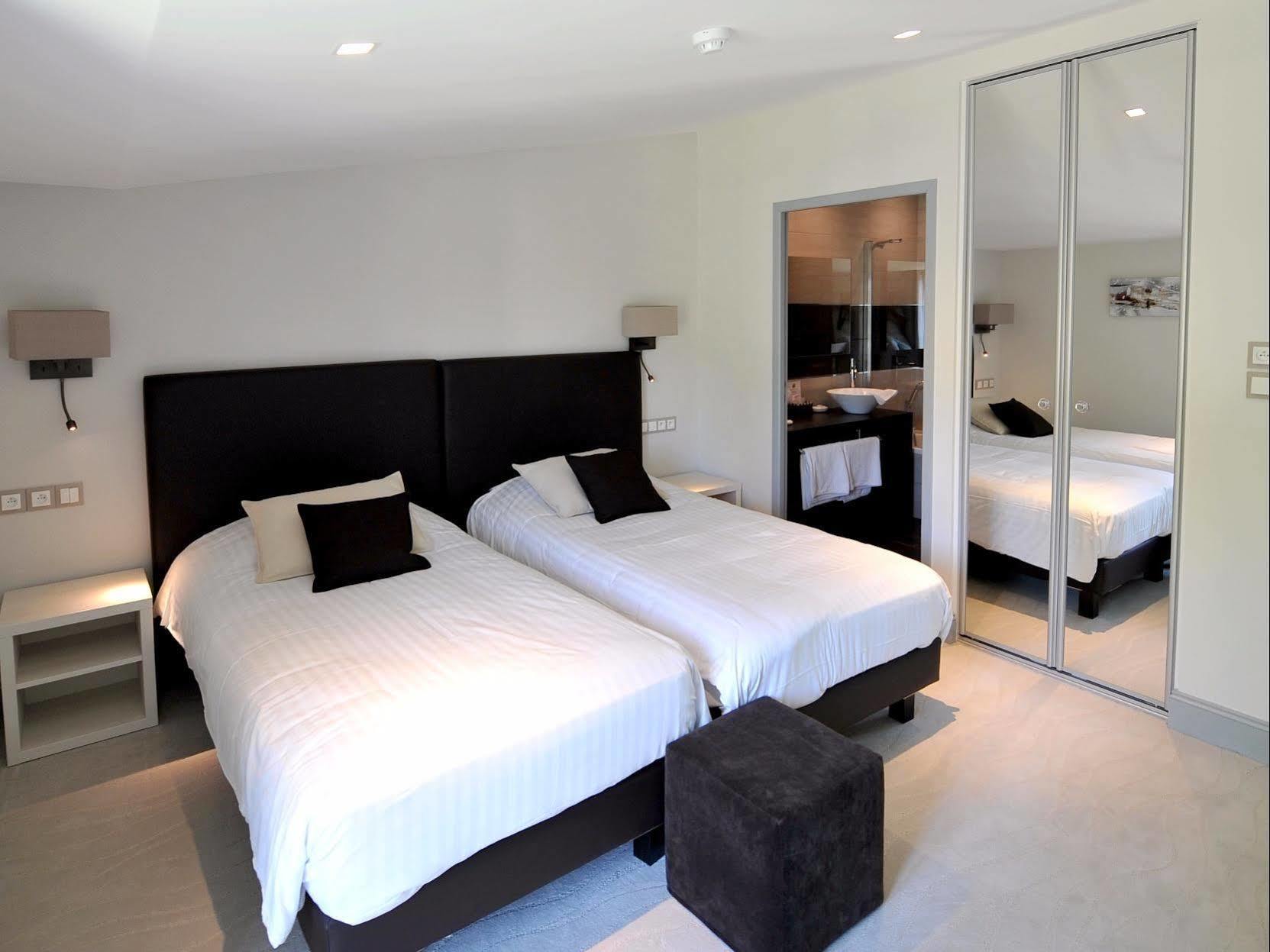 Logis- Hotel Spa Restaurant L'Epicurial Saint-Pey-de-Castets Εξωτερικό φωτογραφία