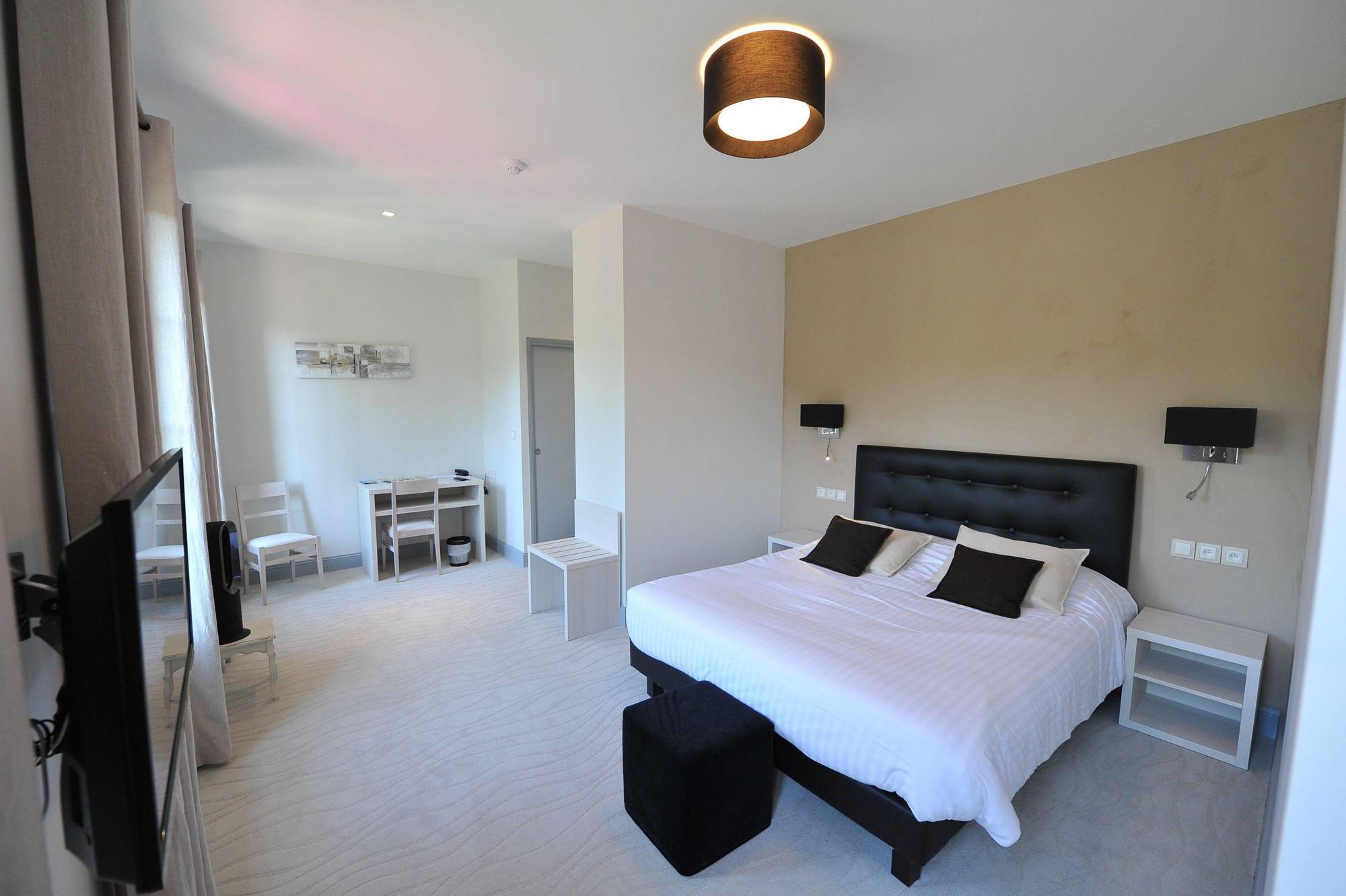 Logis- Hotel Spa Restaurant L'Epicurial Saint-Pey-de-Castets Εξωτερικό φωτογραφία
