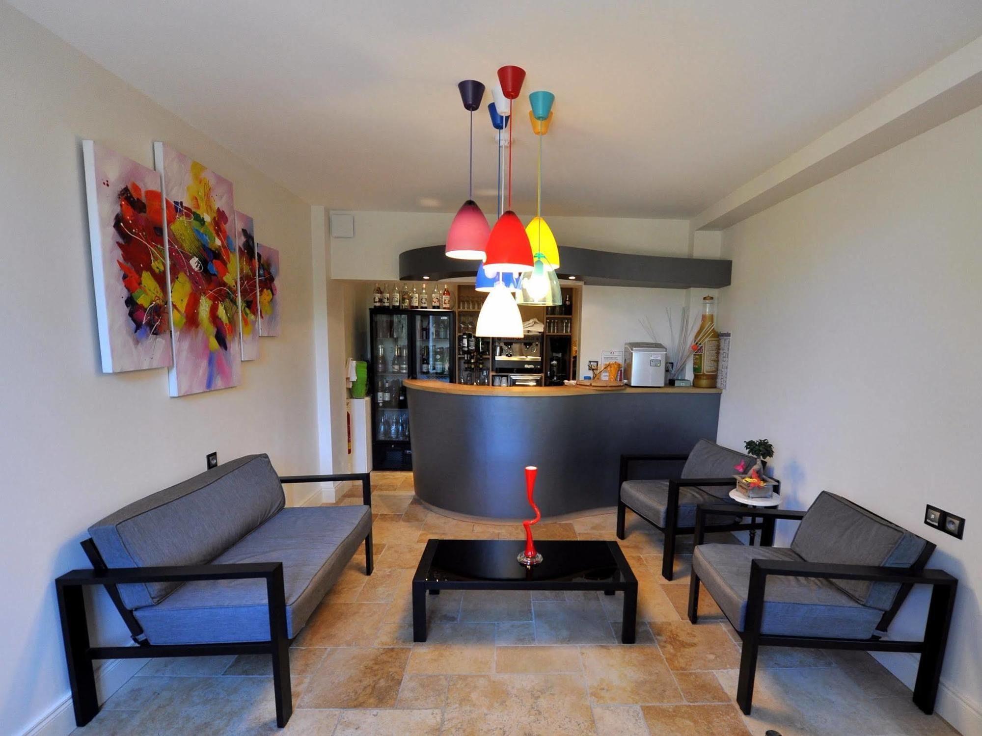 Logis- Hotel Spa Restaurant L'Epicurial Saint-Pey-de-Castets Εξωτερικό φωτογραφία