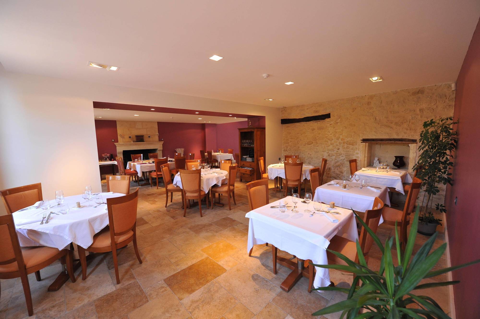 Logis- Hotel Spa Restaurant L'Epicurial Saint-Pey-de-Castets Εξωτερικό φωτογραφία